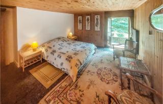 Gorgeous Home In St Denis D Authou - Frétigny - 5