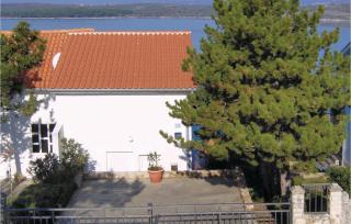 Beautiful Apartment In Klimno With Wifi - 3