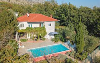 4 Bedroom Nice Home In Tugare - Tugare - 9