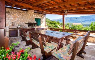 7 Bedroom Gorgeous Home In Grabovac - 3