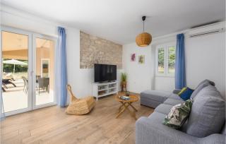 Stunning Apartment In Labin With Sauna - 8