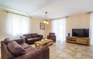 4 Bedroom Beautiful Home In Turcic - Vantačići - 8