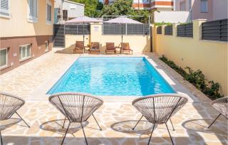 Nice Apartment In Zadar With Kitchen - Zadar - 3