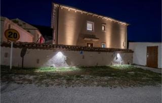 Stunning Home In Krnica With Kitchen - Krnica - 1