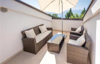 Stunning Home In Novi Vinodolski - 3
