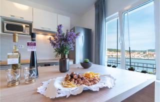 2 Bedroom Lovely Apartment In Vela Luka - 5