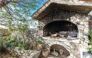 3 Bedroom Stunning Apartment In Senj - Senj - 6