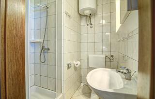 Gorgeous Apartment In Senj - Senj - 4