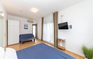 Stunning Apartment In Kastel Stafilic - 3