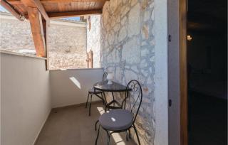 Amazing Home In Porec With Kitchen - Poreč-Parenzo - 3
