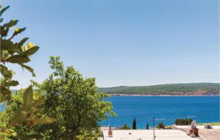 Lovely Apartment In Crikvenica - Crikvenica - 4