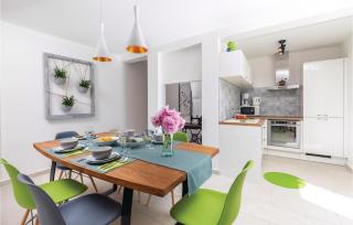 Amazing Home In Duga Uvala - Krnica - 7