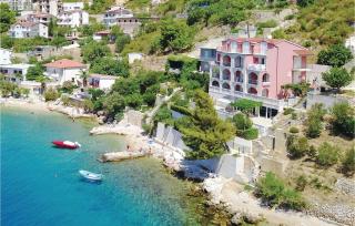 One-Bedroom Apartment In Stanici - 0