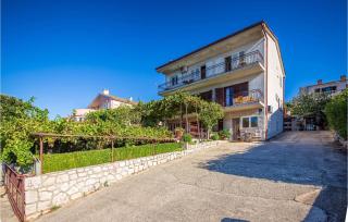 Pet Friendly Apartment - Novi Vinodolski - 5