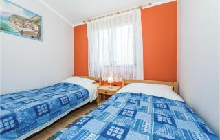 Two-Bedroom Apartment In Grebastica - Grebaštica - 1