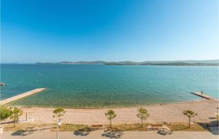 Cozy Apartment In Turanj With Wifi - 3