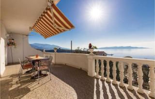 3 Bedroom Stunning Apartment In Senj - Senj - 5