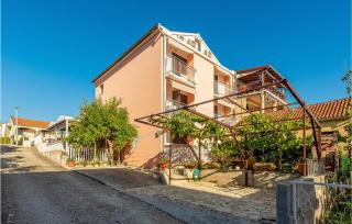 Nice Apartment In Sveti Filip I Jakov - Sveti Filip i Jakov - 8