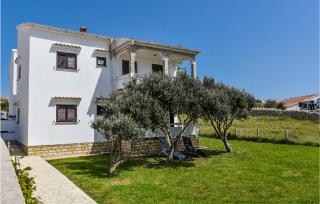 Amazing Apartment In Kustici - Kustići - 2