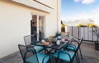 Awesome Apartment In Okrug Gornji - Trogir - 5