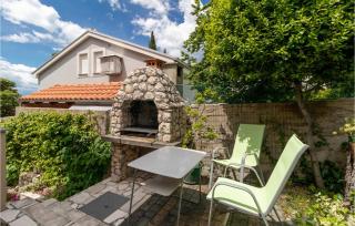 Awesome Apartment In Dramalj With Wifi - Dramalj - 1