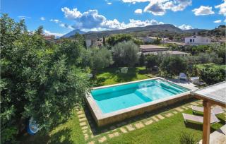 Gorgeous Home In Trabia With Wifi - Trabia - 4