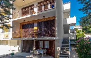 2 Bedroom Stunning Apartment In Selce - Selce - 3