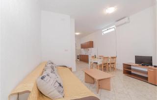 Cozy Apartment In Biograd With Wifi - Biograd na Moru - 9