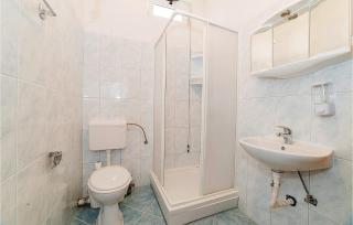 1 Bedroom Amazing Apartment In Biograd - Biograd na Moru - 2