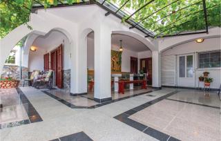 Gorgeous Apartment In Crikvenica - 0