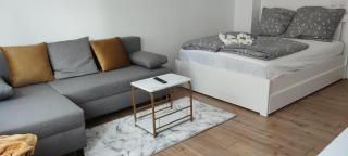 Privatzimmer-2 in Ruhiger Lage 9min von HBH - Nuremberga - 0