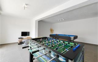 Cozy Home In Maslenica With Wifi - 4