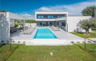 5 Bedroom Nice Home In Sivati - 2