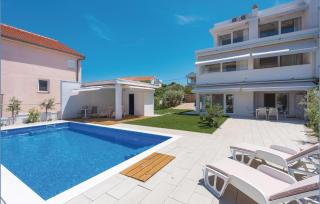 Two-Bedroom Apartment In Murter - Murter - 0