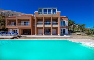 5 Bedroom Awesome Home In Pag - 2