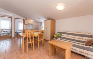 Cozy Apartment In Sveti Filip I Jakov - 9