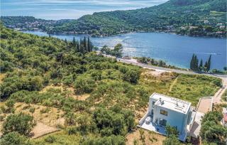 Four-Bedroom Holiday Home In Zaton Mali - Zaton - 4