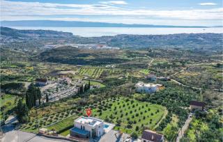 Stunning Home In Kucine - 3