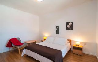 1 Bedroom Nice Apartment In Sutivan - Sutivan (San Giovanni di Brazza) - 2