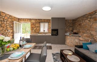 Lovely Home In Runovic - 7