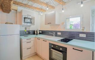 Amazing Home In Mortagne-Sur-Gironde - Mortagne-sur-Gironde - 5