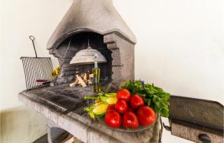 Beautiful Apartment In Petrcane - Petrcane - 1