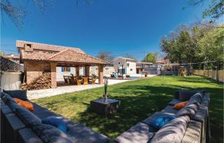 Gorgeous Home In Bibici With Sauna - Bibići - 6