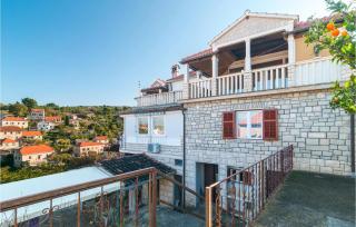 1 Bedroom Cozy Apartment In Splitska - Splitska - 4
