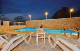 Two-Bedroom Holiday Home Krusevo With An Outdoor Swimming Pool 04 - Kruševo - 1