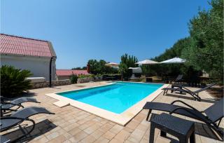 Holiday Home Rtina 24 - 1