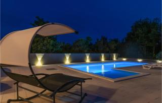 Awesome Home In Bibinje With Kitchen - Bibinje - 9