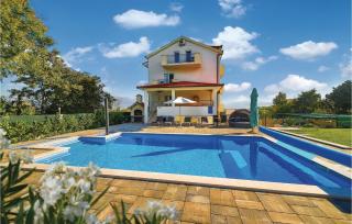 Gorgeous Home In Trilj With Kitchen - Trilj - 2