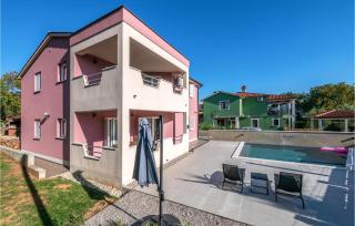 4 Bedroom Cozy Home In Labin - 3