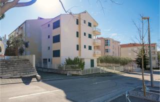 Awesome Apartment In Baska Voda - Baška Voda - 4